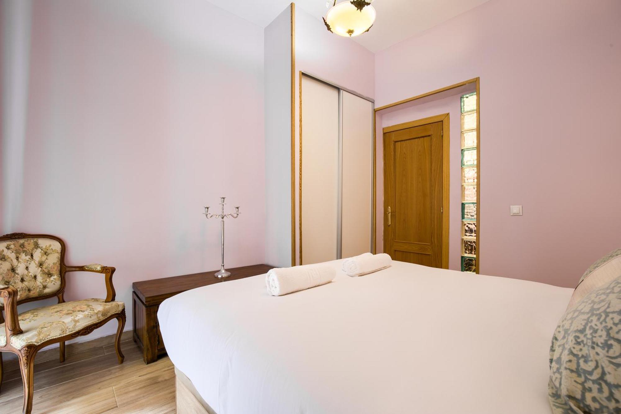 Tirso De Molina I - 3 Dormitorios, 2 Banos Appartement *